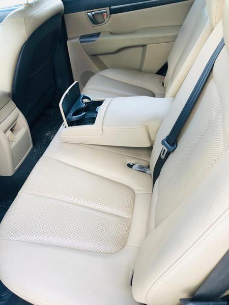 Hyundai Santa Fe • 2012 • 112,000 km 4