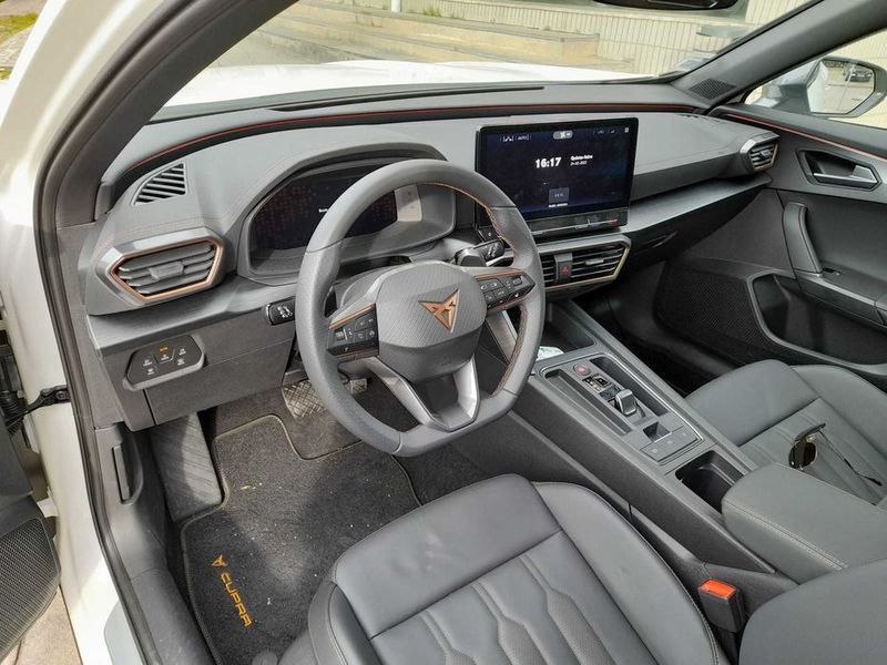 Ford Taurus • 2016 • 80,000 km 5