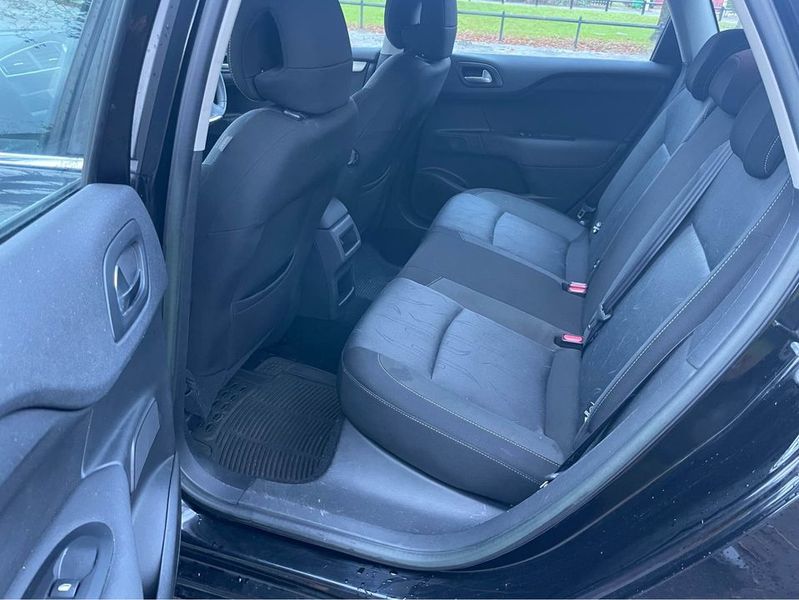 Citroën C4 • 2014 • 65,000 km 3