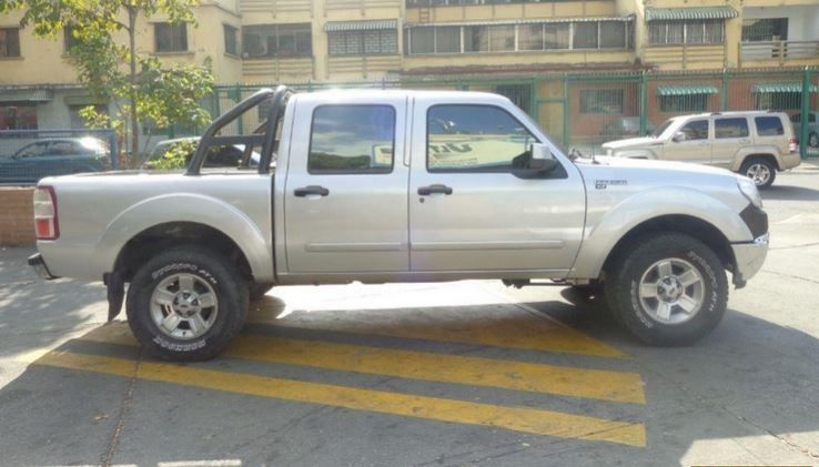 Ford Ranger • 2011 • 150,000 km 4