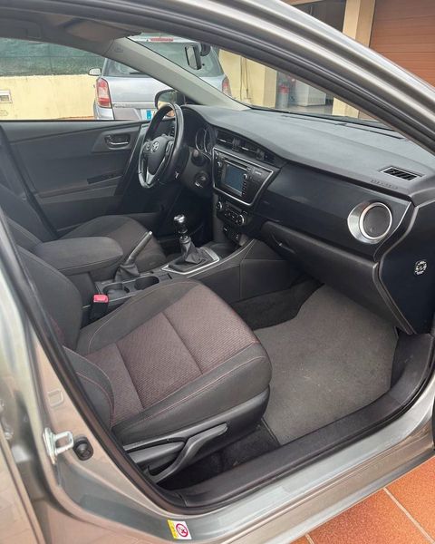 Toyota Auris • 2014 • 188,600 km 4