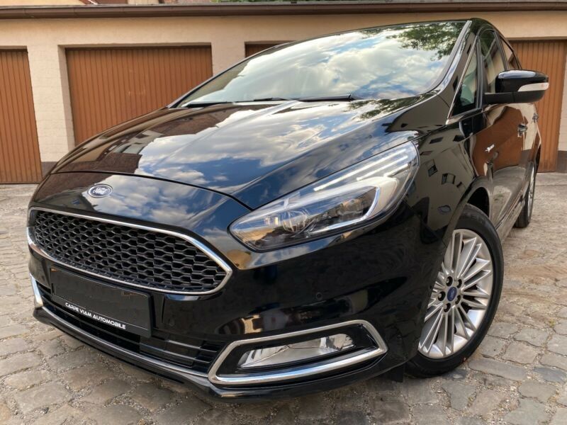 Ford S-Max • 2017 • 98,180 km 1