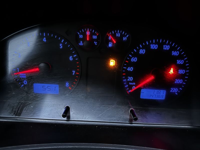 Volkswagen T5 Transporter Shuttle • 2009 • 149,000 km 2