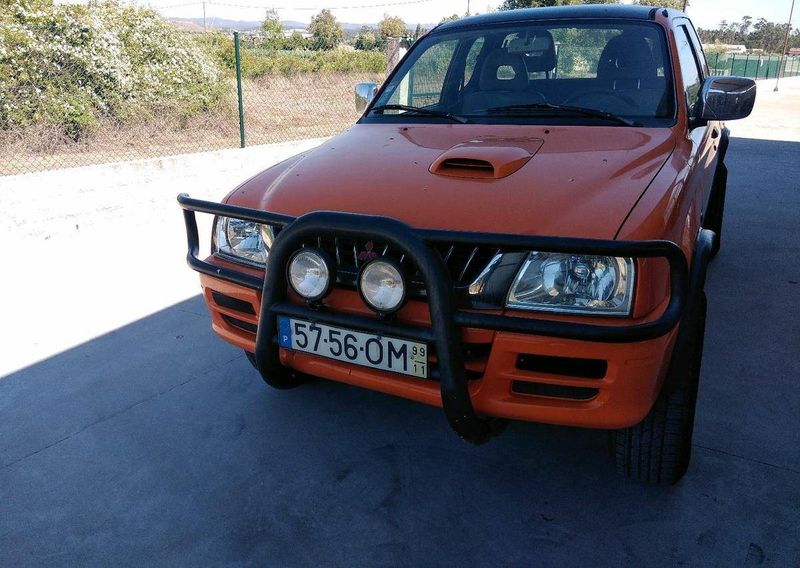 Mitsubishi L200 • 1999 • 273,000 km 1