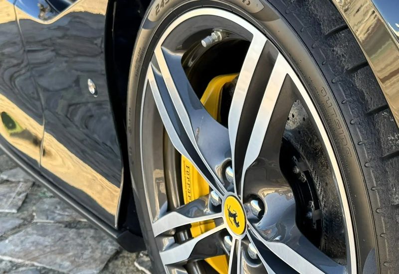 Ferrari Portofino • 2020 • 17,600 km 6