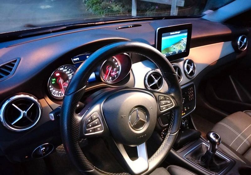 Mercedes-Benz GLA • 2016 • 146,000 km 3