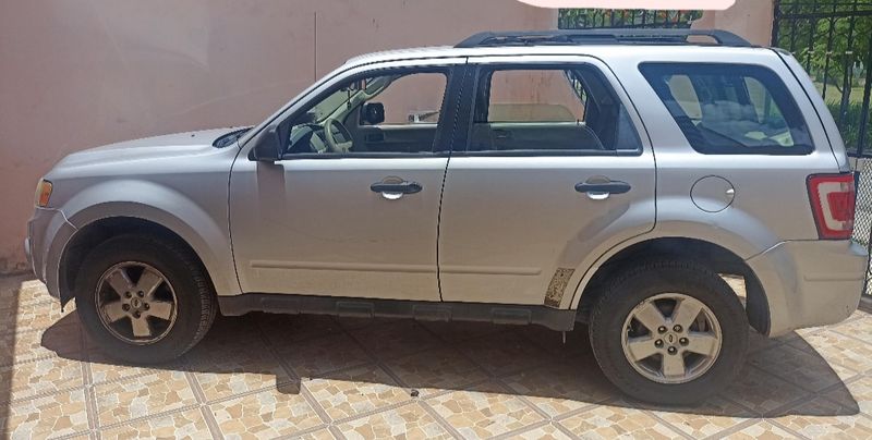 Ford Escape • 2012 • 140,000 km 3