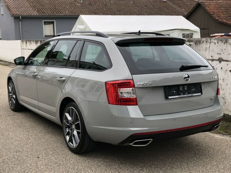 Škoda Octavia • 2016 • 76,000 km 10