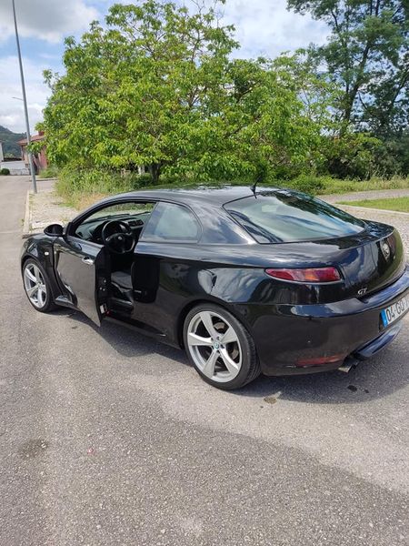 Alfa Romeo GTV • 2008 • 240,000 km 6