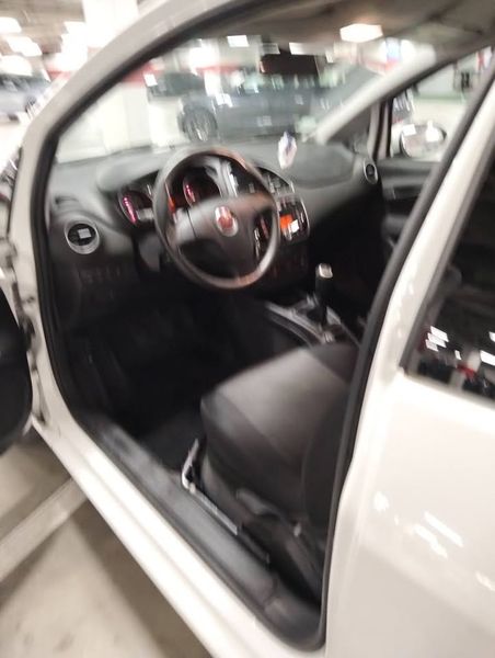 Fiat Grande Punto • 2015 • 118,000 km 2