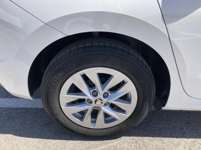 Škoda Fabia • 2024 • 10 km 11