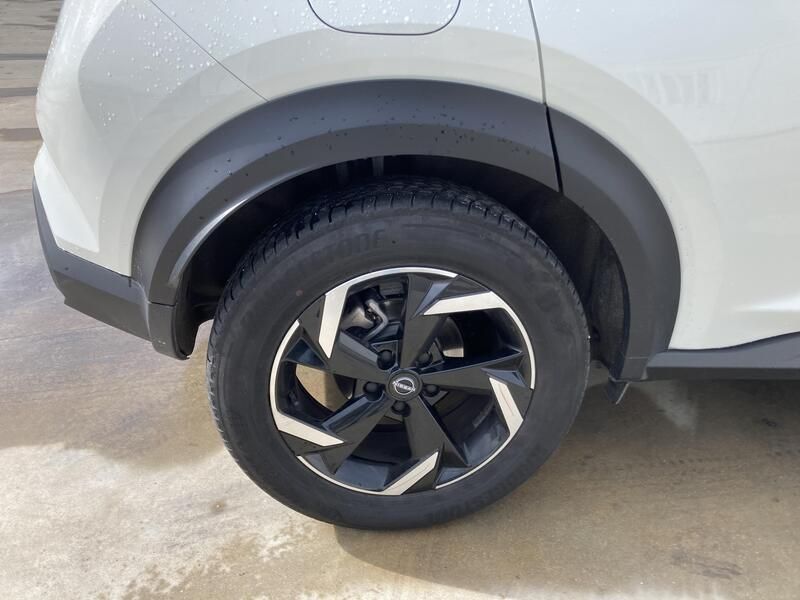 Nissan Juke • 2024 • 4,226 km 9