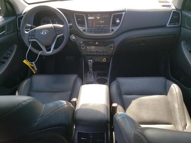 Hyundai Tucson • 2016 • 10,000 mi 8