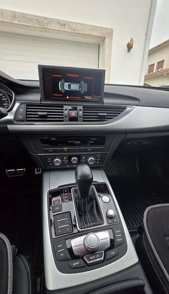 Audi A4 • 2010 • 180,000 km 3