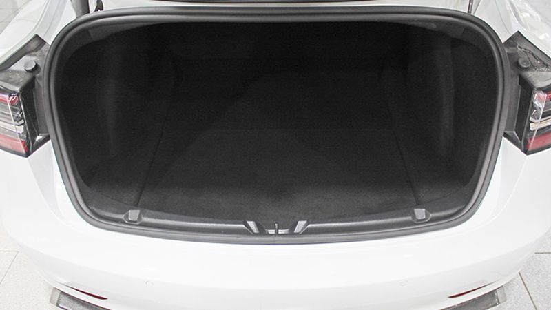 Tesla Model 3 • 2021 • 44,978 km 19