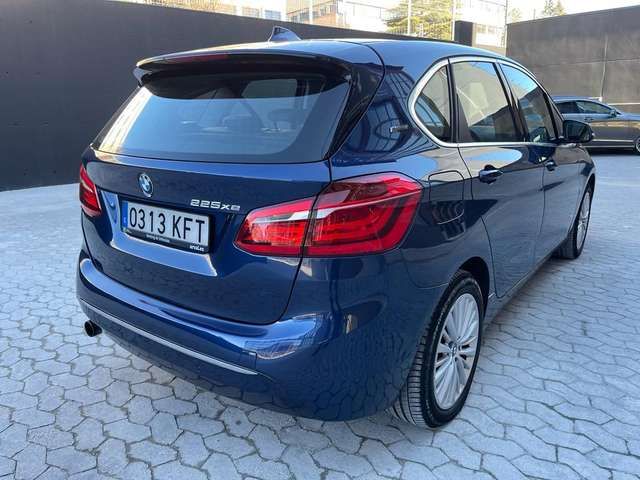 BMW 2 Series • 2018 • 110,000 km 4