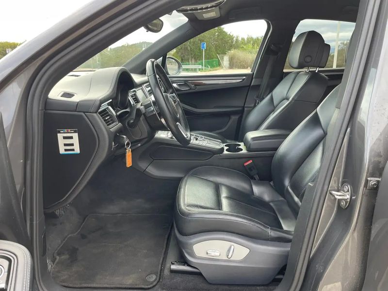 Porsche Macan • 2014 • 193,000 km 10