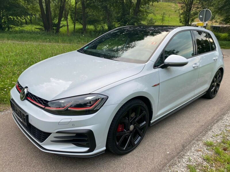 Volkswagen Golf • 2017 • 81,000 km 1