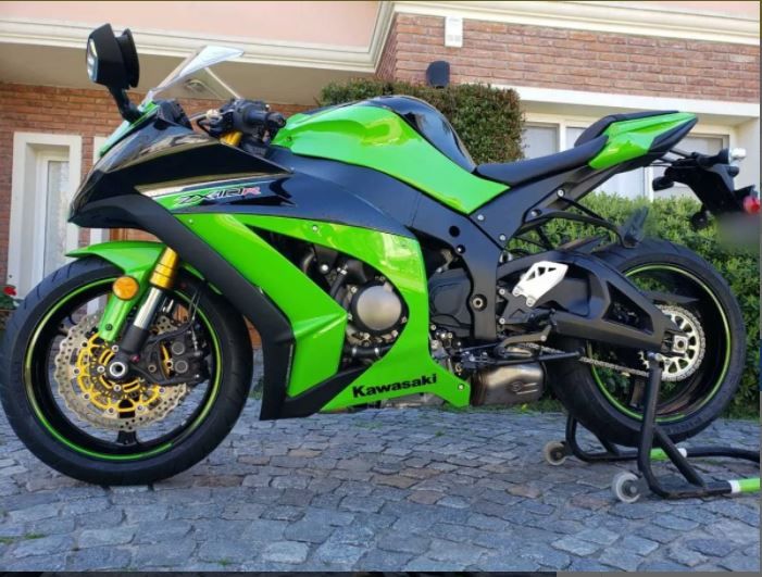 Kawasaki ninja zx 10r abs • 2013 • 25,000 km 1