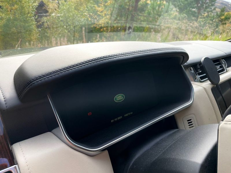 Land Rover Range Rover • 2014 • 148,000 km 5