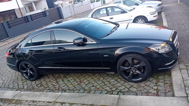 Mercedes-Benz CLS • 2011 • 98,000 km 1