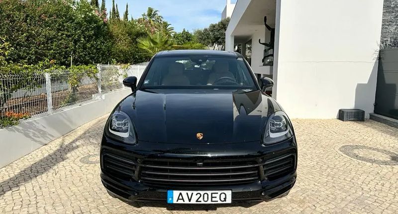 Porsche Cayenne • 2022 • 8,053 km 1