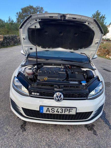 Volkswagen Golf • 2016 • 186,000 km 5