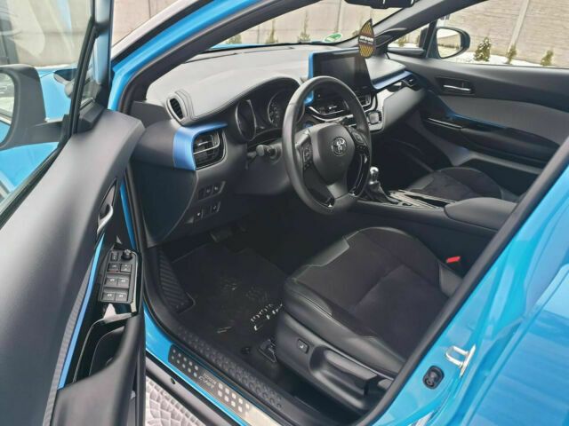 Toyota C-HR • 2019 • 50,000 km 2