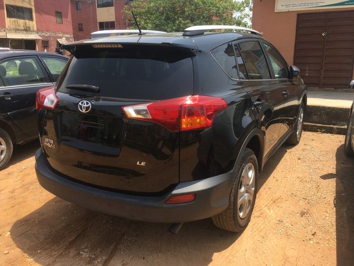 Toyota RAV4 • 2014 • 34 km 3