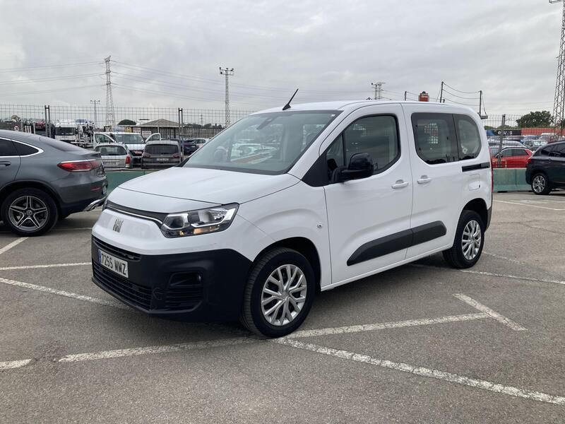 Fiat Doblo • 2024 • 30,304 km 1