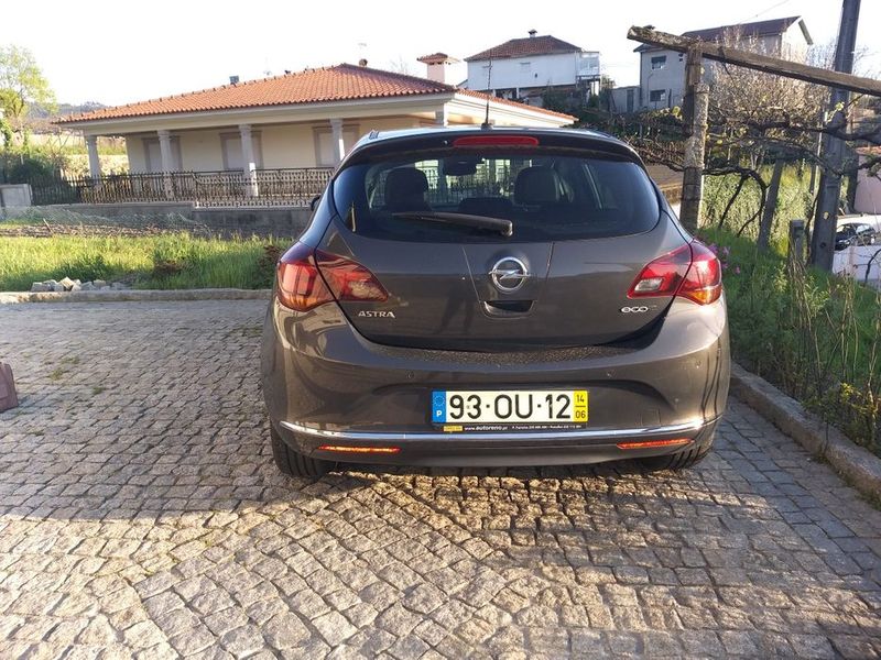 Opel Astra • 2014 • 102,356 km 6