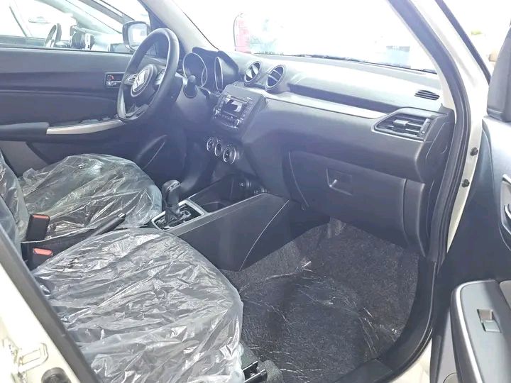 Suzuki Swift • 2021 • 0 km 2