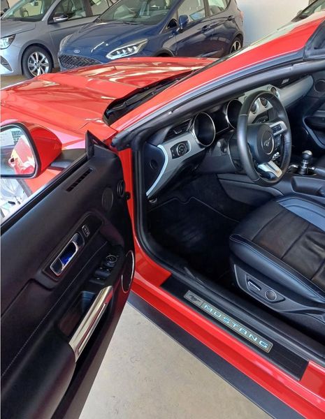 Ford Mustang • 2015 • 190,000 km 4