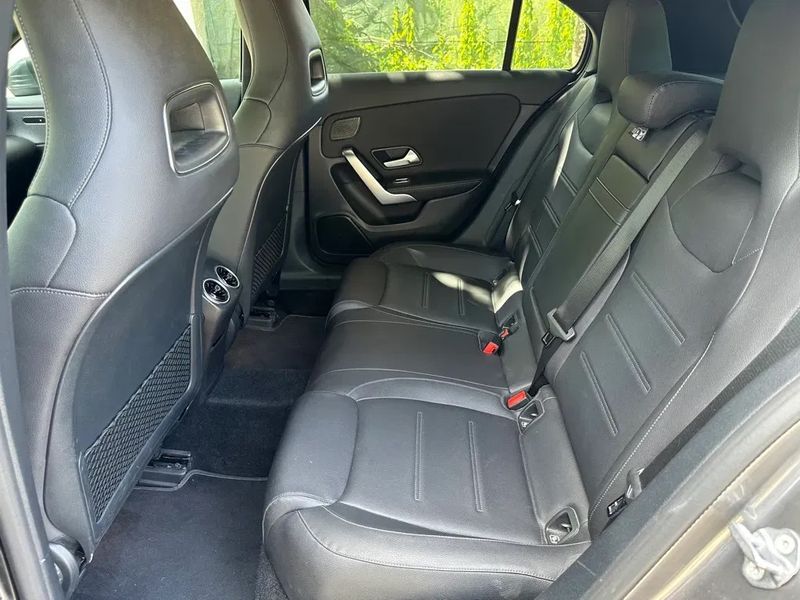 Mercedes-Benz CLA • 2019 • 22,186 km 6