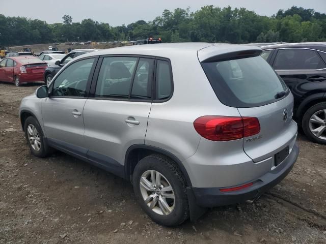 Volkswagen Tiguan Limited • 2013 • 10,000 mi 4