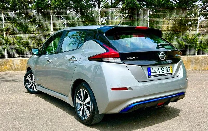 Nissan Leaf • 2018 • 190,000 km 2