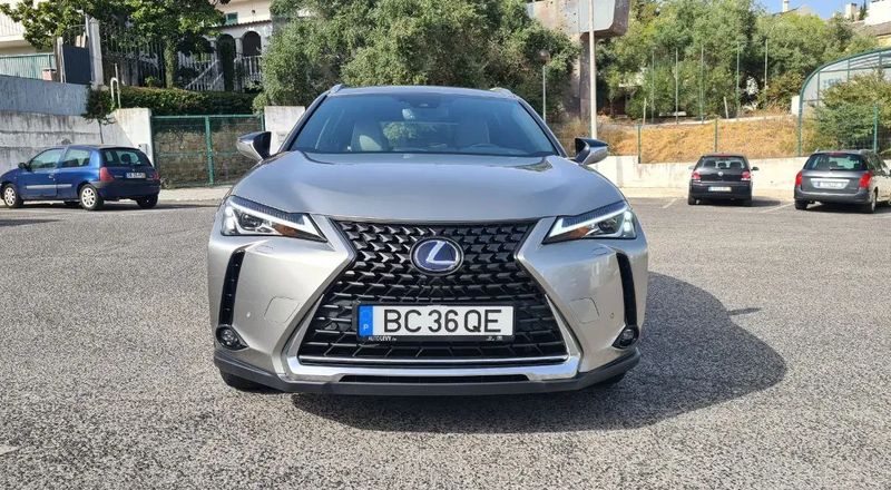 Lexus UX • 2021 • 40,242 km 1