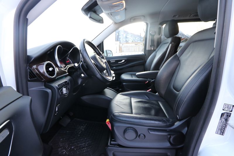 Mercedes-Benz 210 Van • 2015 • 132,000 km 6