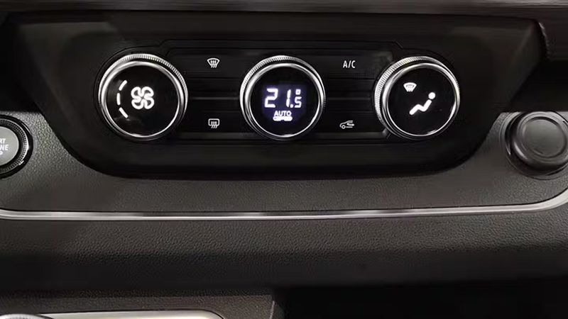 Renault 18 • 2021 • 27,726 km 7