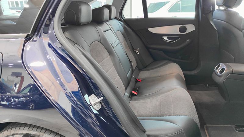 Mercedes-Benz C-Class • 2020 • 78,449 km 21