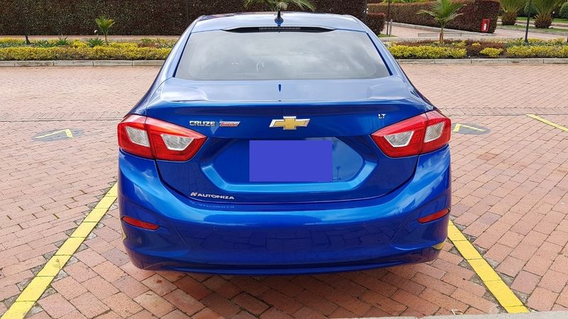 Chevrolet Cruze • 2017 • 85,000 km 2
