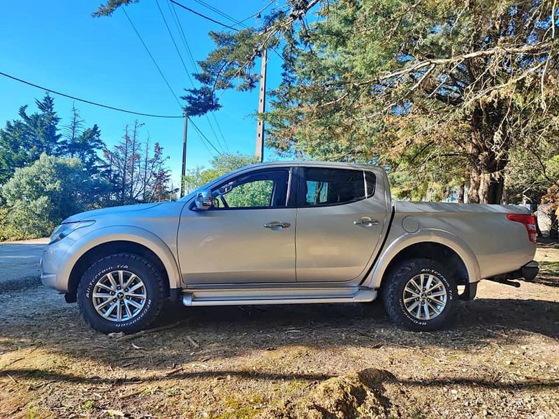 Mitsubishi L200 • 2017 • 246,000 km 3