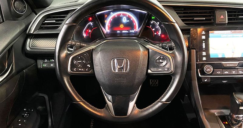 Honda Civic • 2018 • 72,500 km 13