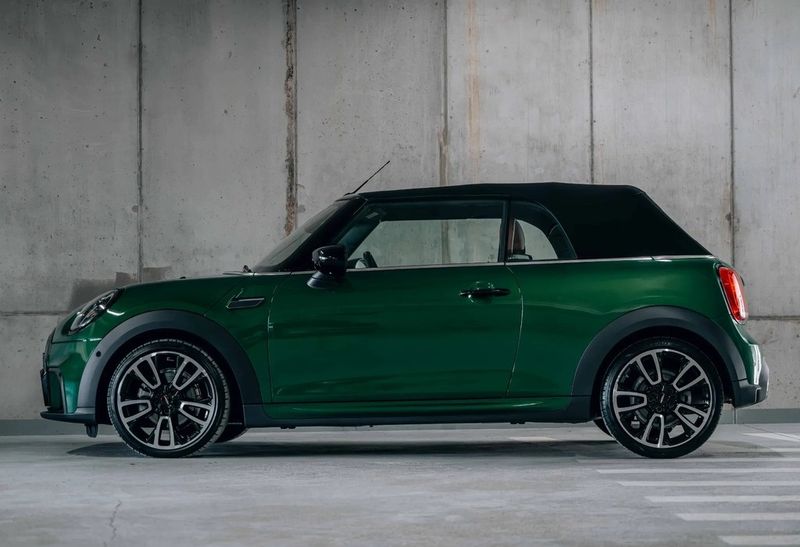 MINI Cooper Cabrio • 2024 • 7,158 km 3