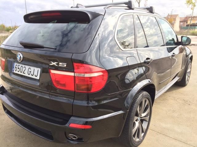 BMW X5 • 2008 • 291,000 km 8