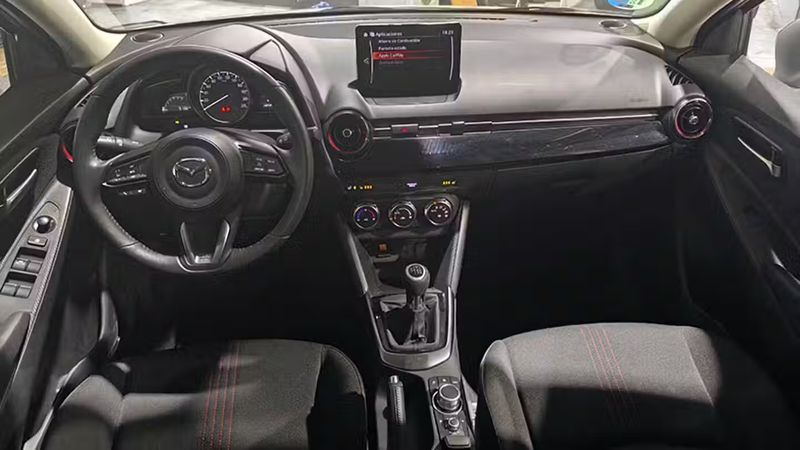 Mazda 2 • 2024 • 9,000 km 6