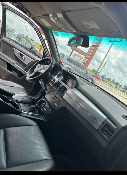 Mercedes-Benz GLK-Class • 2010 • 12,000 km 9