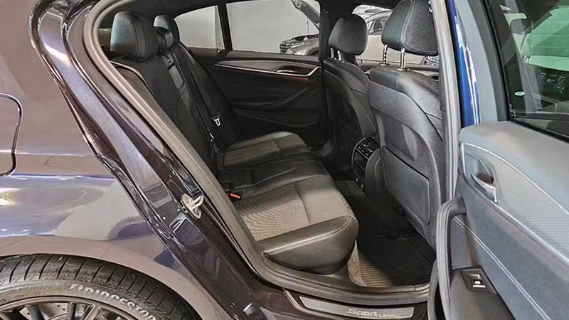 BMW 5 Series • 2017 • 110,173 km 26