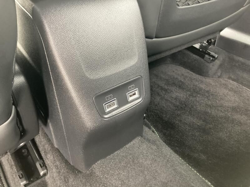 Peugeot 2008 • 2024 • 6,266 km 15