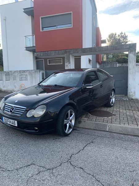 Mercedes-Benz 200 - 300 • 2002 • 98,000 km 6